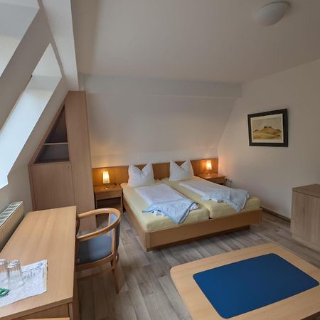 Pension & Restaurant Haus Hiddensee Kloster Eksteriør billede