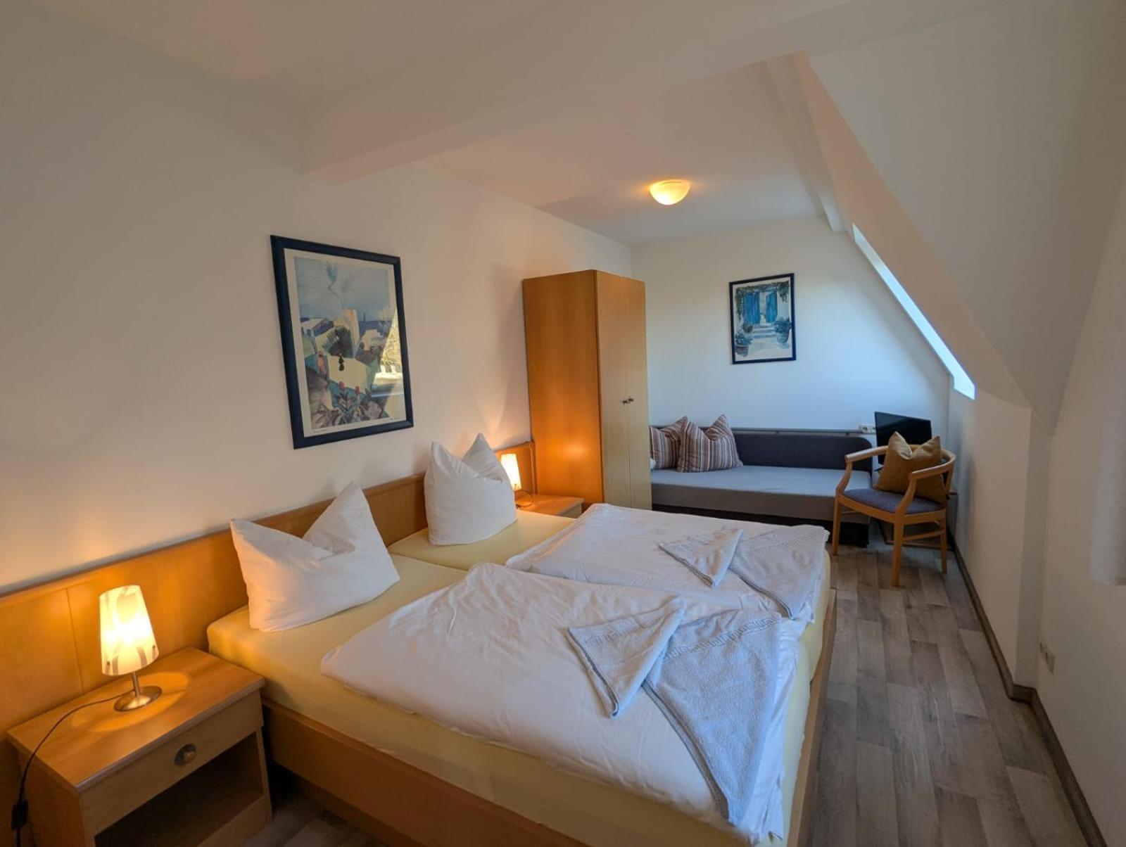 Pension & Restaurant Haus Hiddensee Kloster Eksteriør billede