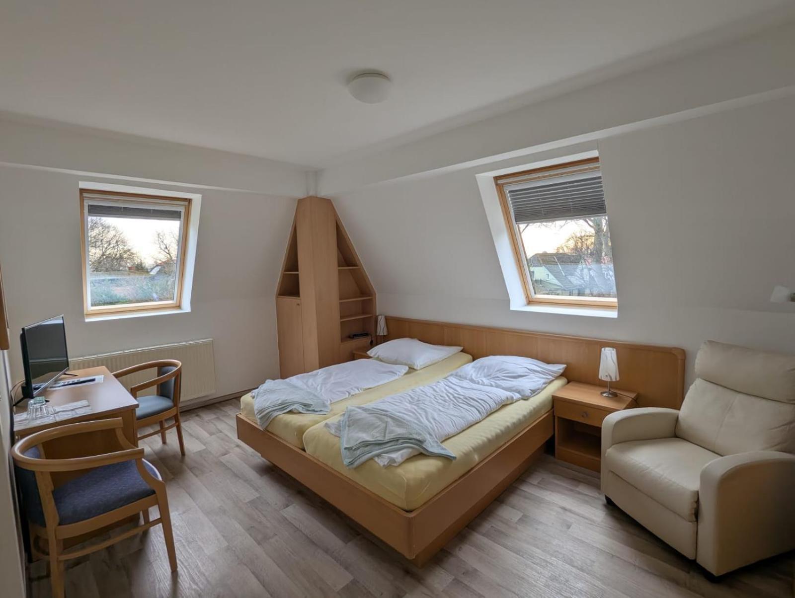 Pension & Restaurant Haus Hiddensee Kloster Eksteriør billede